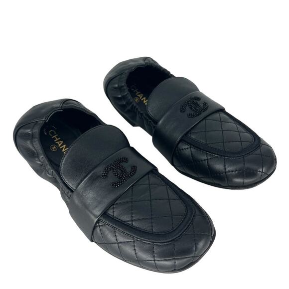 Chanel 2019 Lambskin Quilted Elastic CC Moccasin Loafers - Picture 3 of 16